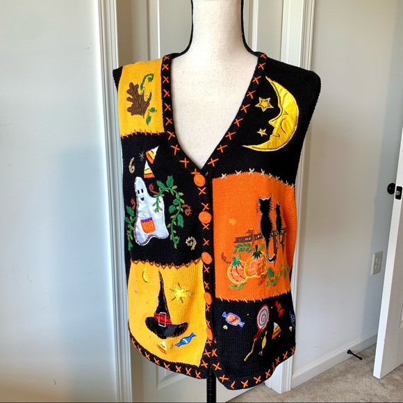 Basic Editions Sweaters - BASIC EDITIONS Embroidered Halloween Vest—SZ. L